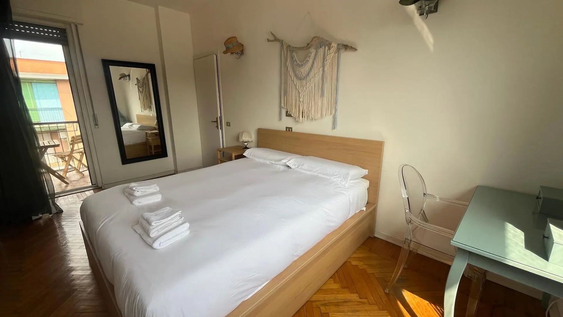 Sunny Comfy Apartment 米兰 度假居